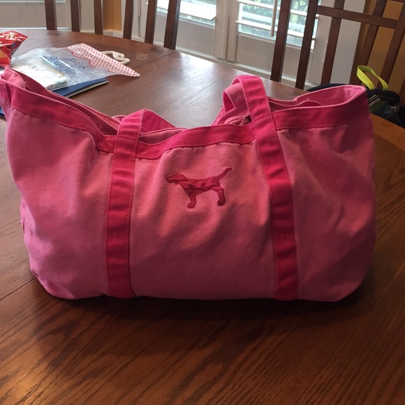 PINK Victoria's Secret Handbags - Victoria’s Secret pink duffle/overnight bag